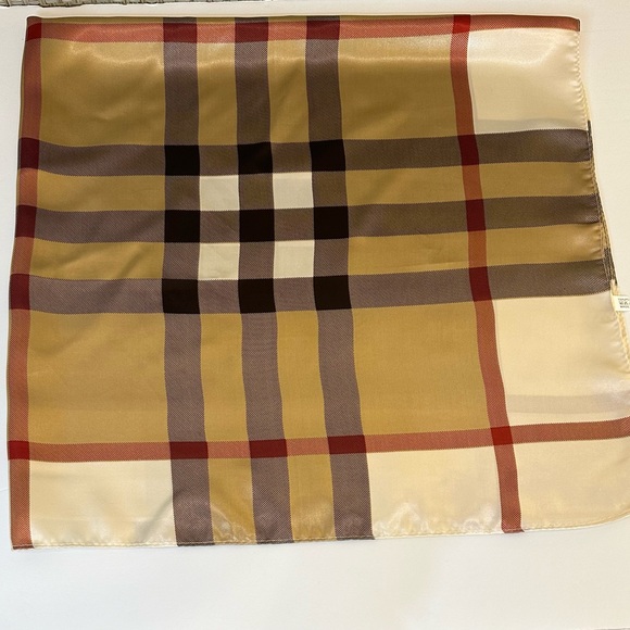 VTG 1980s-90s Oversized Satin Black & Tan Tartan Plaid Polyester Square Scarf - Picture 7 of 9